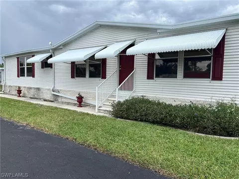 3077 Longview Ln, North Fort Myers, FL 33917