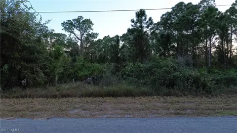 824 Calumet St E, Lehigh Acres, FL 33974