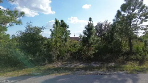 3209 9th St W, Lehigh Acres, FL 33971