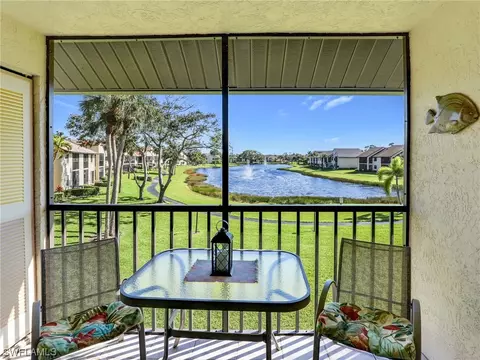 8505 Charter Club Cir #9, Fort Myers, FL 33919