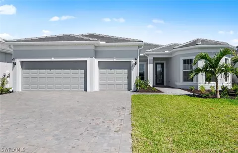 7103 Del Webb Oak Creek Blvd, North Fort Myers, FL 33917