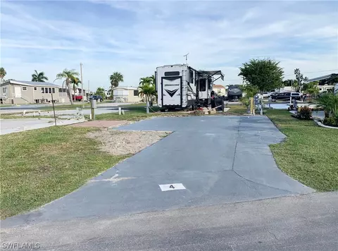 19681 Apt 4b Summerlin Rd, Fort Myers, FL 33908