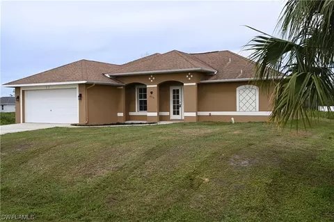 2716 58th St W, Lehigh Acres, FL 33971