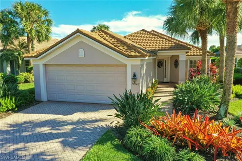 9947 Horse Creek Rd, Fort Myers, FL 33913