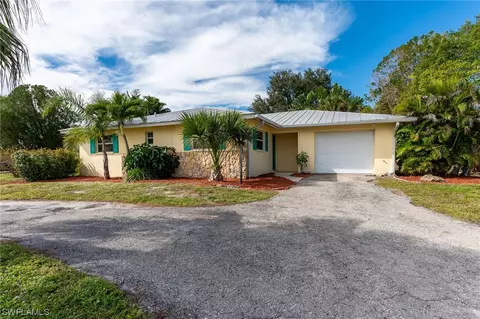 1351 Harbor View Dr, North Fort Myers, FL 33917