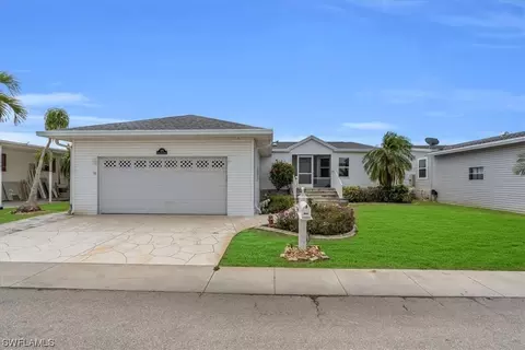 17671 Canal Cove Ct, Fort Myers Beach, FL 33931