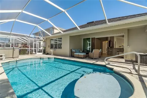2706 Brightside Ct, Cape Coral, FL 33991