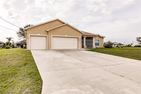 2126 Nelson Rd N, Cape Coral, FL 33993