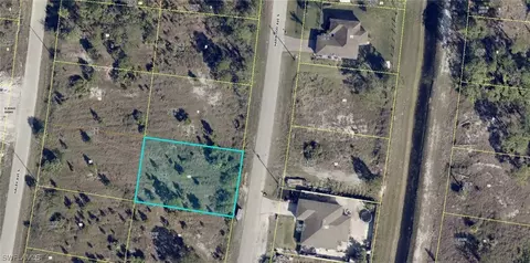 1056 Harwood Ave S, Lehigh Acres, FL 33974
