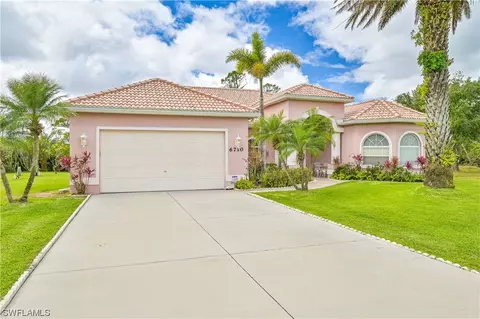 6710 Eagle Tree Ct, North Fort Myers, FL 33917