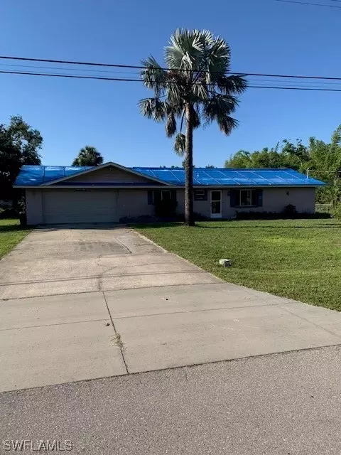 1605 Winston Rd, North Fort Myers, FL 33917