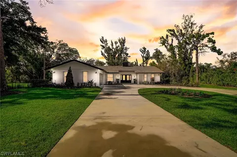 3729 Liberty Sq, Fort Myers, FL 33908