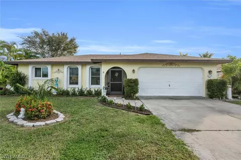 1016 SE 25th Ter, Cape Coral, FL 33904