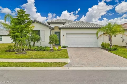 11275 Shady Blossom Dr, Fort Myers, FL 33913