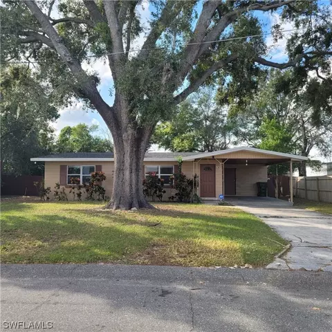 748 31st Ct NW, Winter Haven, FL 33881