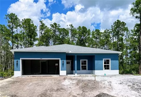 3304 37th St W, Lehigh Acres, FL 33971