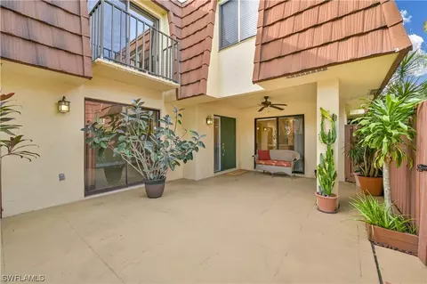5242 Cedarbend Dr #1, Fort Myers, FL 33919