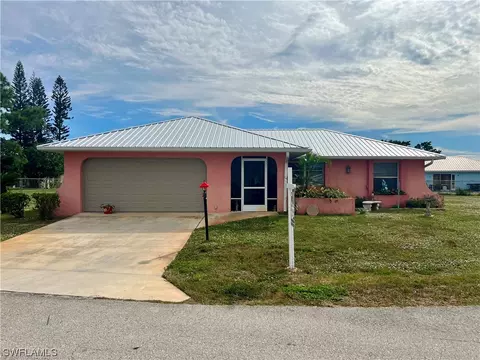 10749 Lemontree Ct, Lehigh Acres, FL 33936