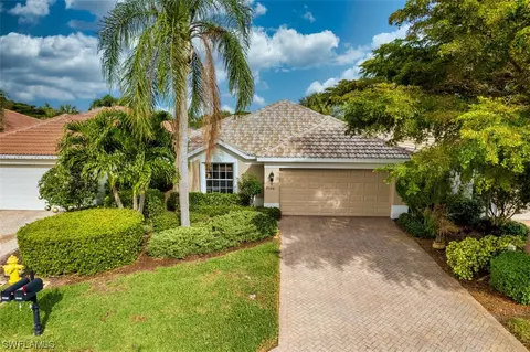 9546 Hemingway Ln, Fort Myers, FL 33913