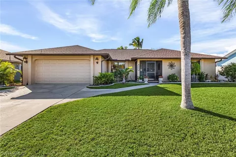528 SE 18th Ave, Cape Coral, FL 33990