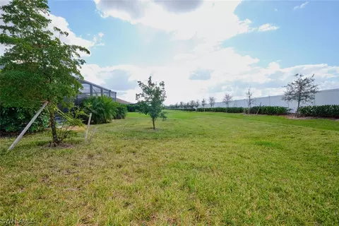 Exterior - 3661 E Hampton Cir, Alva, FL 33920 photo 11 of 12