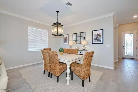 Dining - 3661 E Hampton Cir, Alva, FL 33920 photo 3 of 5