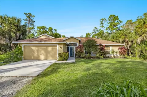 481 35th Ave NE, Naples, FL 34120