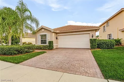 10316 Barberry Ln, Fort Myers, FL 33913