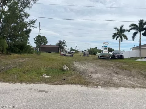 1029 NW 24th Pl, Cape Coral, FL 33993