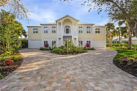 707 Anchor Dr, Sanibel, FL 33957