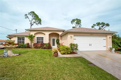 1023 NE 33rd Ter, Cape Coral, FL 33909