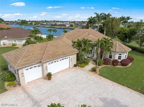 4725 SW 26th Pl, Cape Coral, FL 33914
