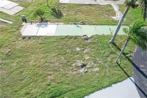 39 Dogwood Way, Fort Myers, FL 33908