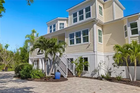 228 Violet Dr, Sanibel, FL 33957