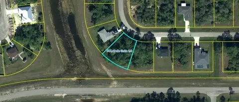 6051 S Moss Cir, Labelle, FL 33935