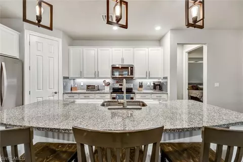 2100 Parson St, Naples, FL 34120 photo 3