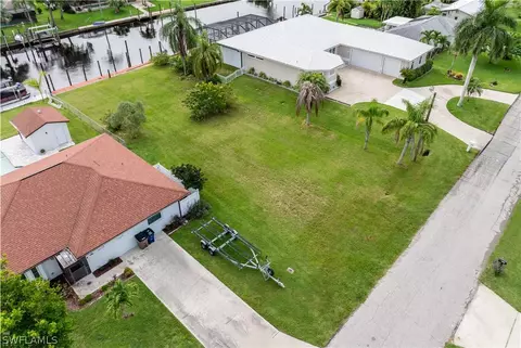 2138 Aruba Ave, Fort Myers, FL 33905