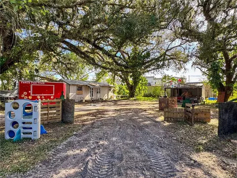 179 E Yeomans Ave, Labelle, FL 33935 photo 5