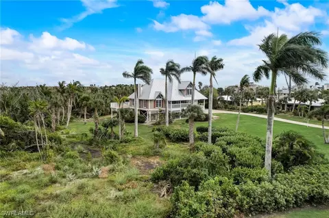 201 Daniel Dr, Sanibel, FL 33957