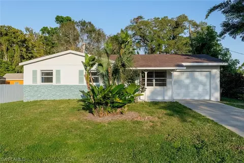 13896 Matanzas Dr, Fort Myers, FL 33905