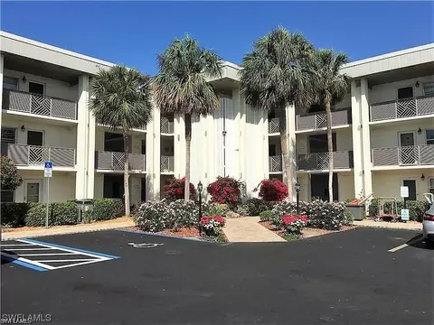 6102 Augusta Dr #213, Fort Myers, FL 33907