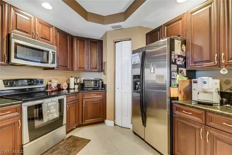 2745 1st St #2502, Fort Myers, FL 33916