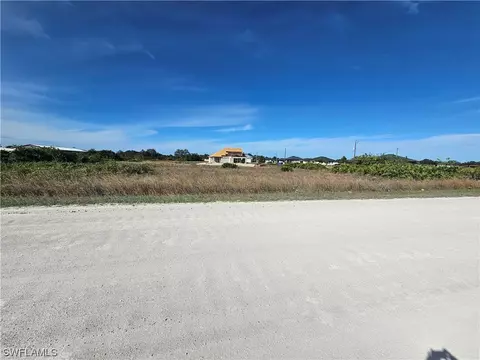 7727 16th Pl, Labelle, FL 33935 photo 5