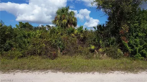 1884 Outpost Cir, Lehigh Acres, FL 33972
