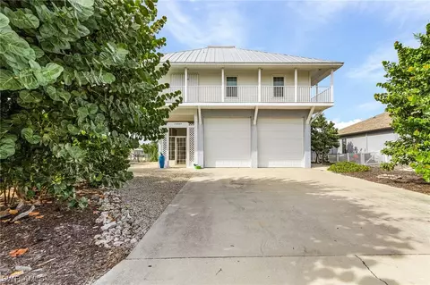 16089 Bowline St, Bokeelia, FL 33922