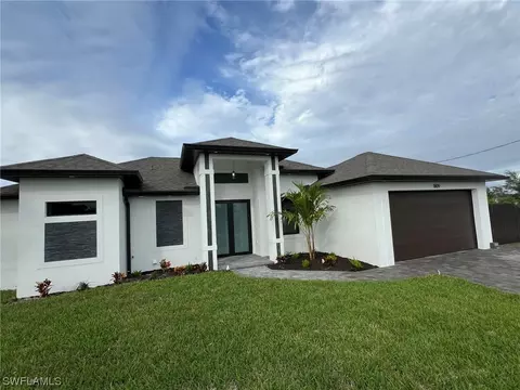1809 NW 17th St, Cape Coral, FL 33993