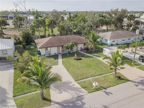 17316318 Whitewater Ct, Fort Myers Beach, FL 33931
