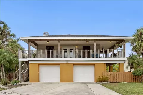 14952 Kimberly Ln, Fort Myers, FL 33908