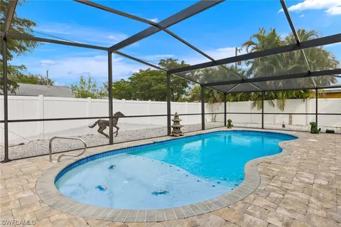 1515 Grove Ave, Fort Myers, FL 33901