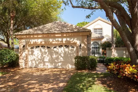 27114 Lost Lake Ln, Bonita Springs, FL 34134